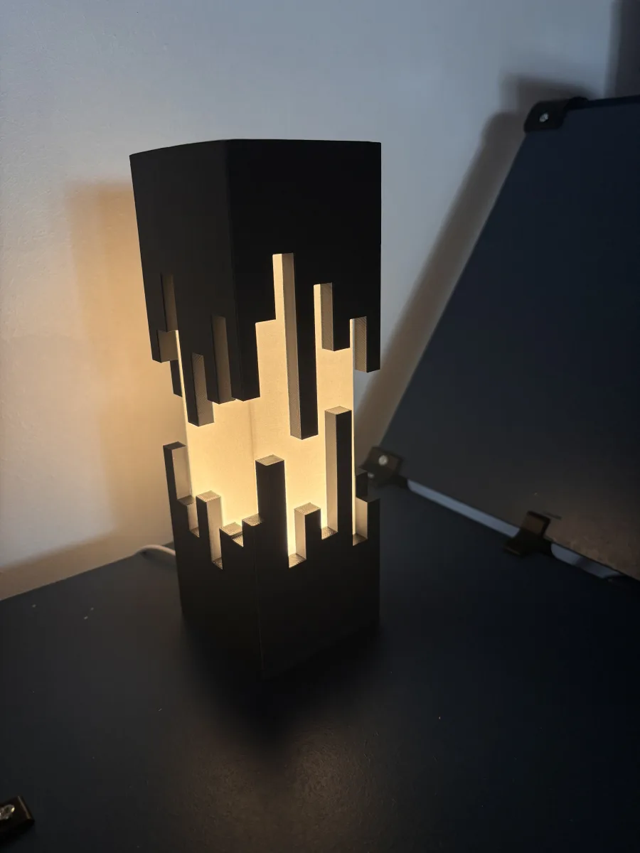 Lampe design imprimée en 3D – Effet lumineux bleu phosphorescent - photo 2
