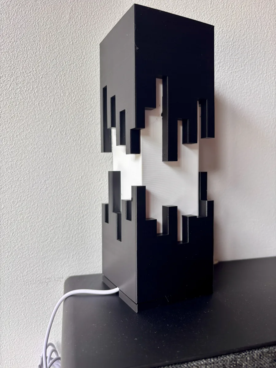 Lampe design style Minecraft Multicolor – Impression 3D PLA noir & blanc - photo 4