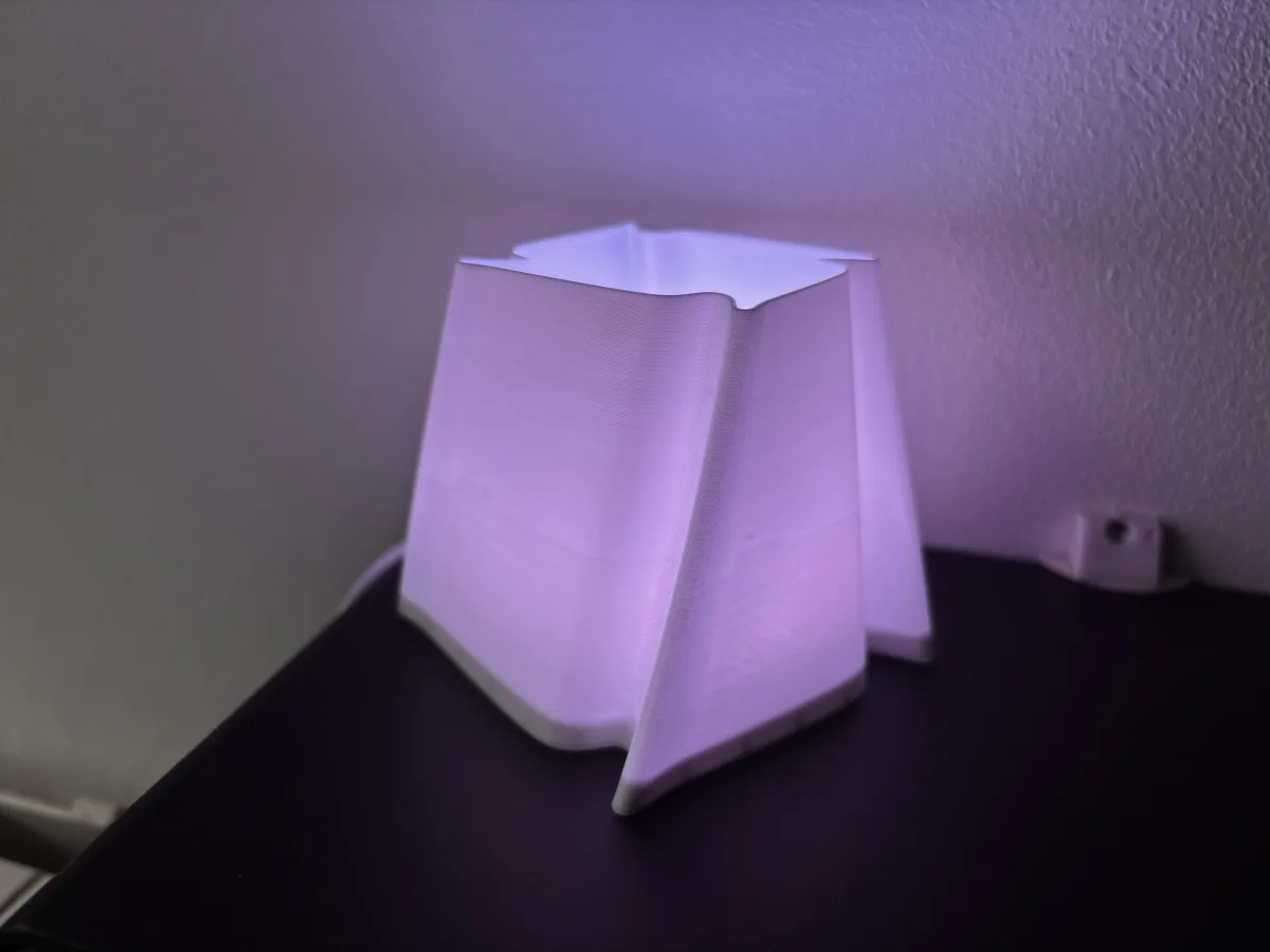 Mini lampe design RGB - Compacte & ambiance cosy - Impression 3D - photo 2